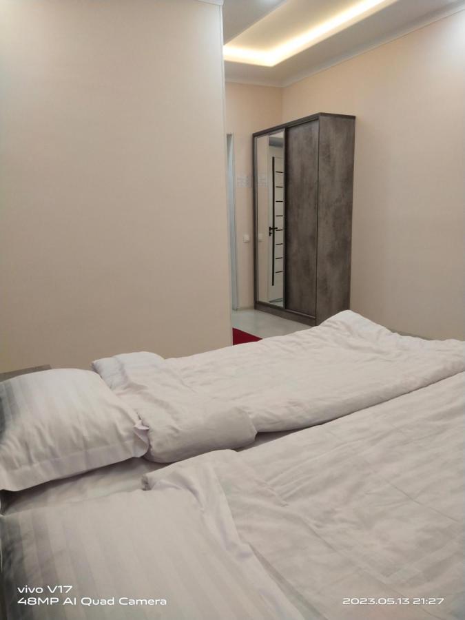 Greenway Hotel Tashkent Esterno foto