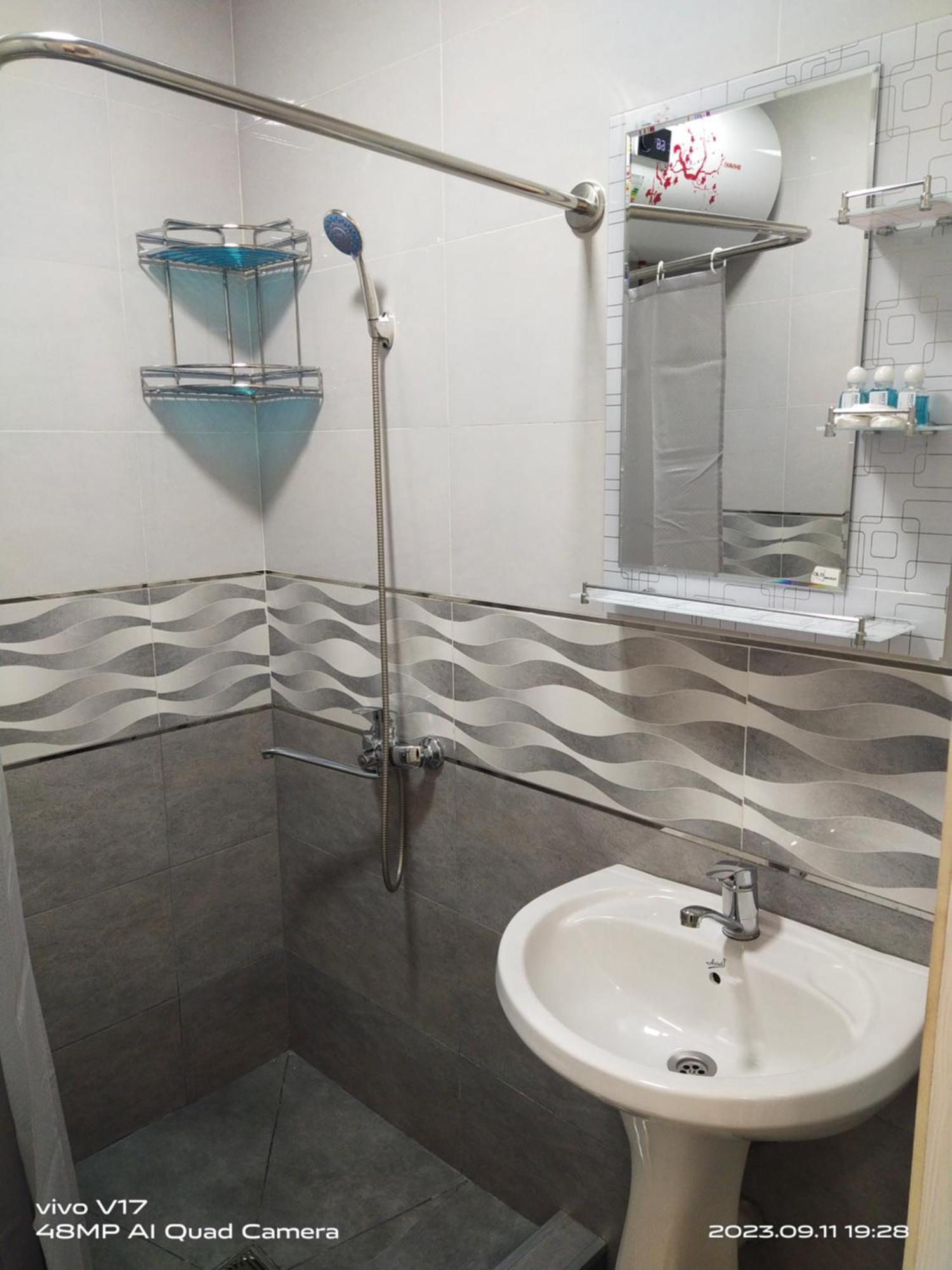 Greenway Hotel Tashkent Esterno foto