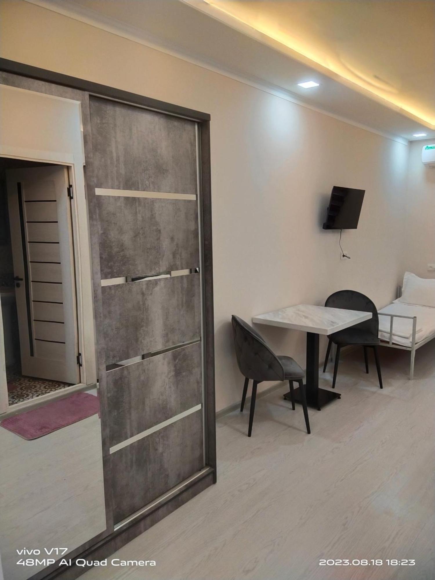 Greenway Hotel Tashkent Esterno foto